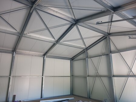 Opslag &amp; Werkplaats 10x20m te Limburg