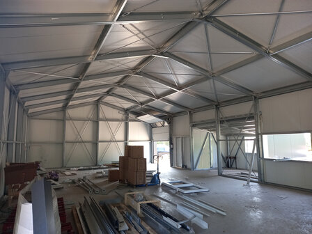 Opslag &amp; Werkplaats 10x20m te Limburg