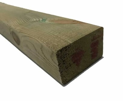 Vuren regel ge&iuml;mpregneerd 44x70mm