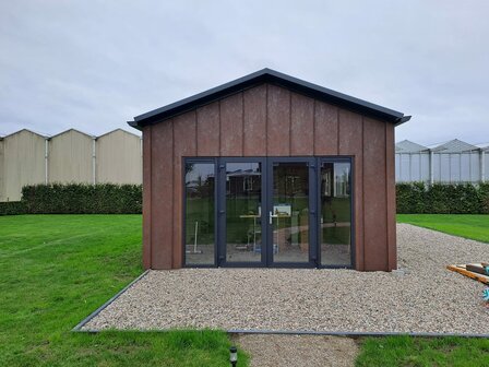 Atelier met kunststof pui Multiloods.nl