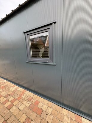 Opslag & Werkplaats 6x11m te Nieuw-Buinen