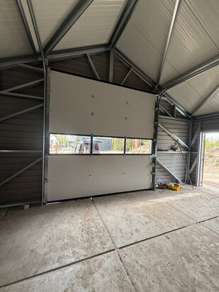 Paardenstal 8x14m te Lieren 