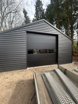 Paardenstal 8x14m te Lieren 