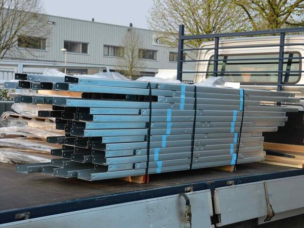 Transport bouwpakket berging &amp; carport