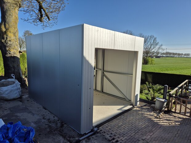 Aluzink geisoleerd Multiloods.nl