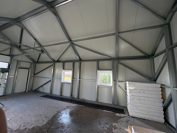 Opslag & Werkplaats 6x10m te Ouddorp