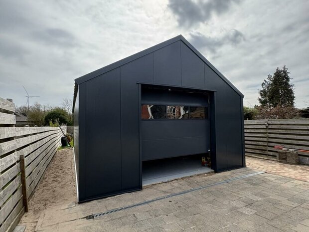 Opslag & Werkplaats 6x11m te Nieuw-Buinen