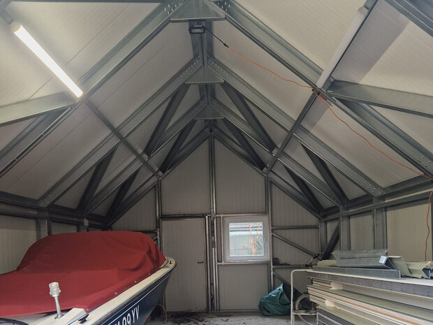 Binnenzijde Multi Loods 5x8m