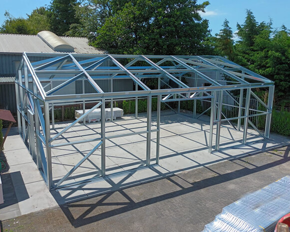 Garage 8x12m te Lelystad