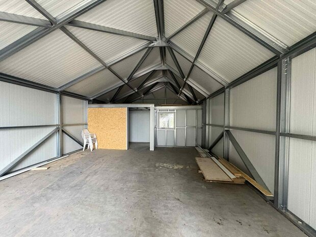 Opslag & Werkplaats 7x14m te Arkel 