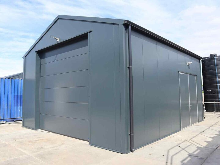 OPSLAG & WERKPLAATSEN