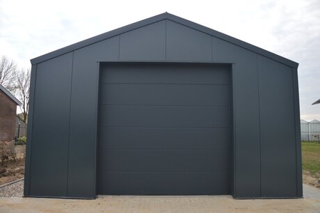 Zadeldak loods 10x12m |On-geïsoleerd vanaf € 25.035,- | Geïsoleerd vanaf € 29.795,-| Excl. BTW Zadeldak loods 10x12m |On-geïsoleerd vanaf € 25.035,- | Geïsoleerd vanaf € 29.795,-| Excl. BTW