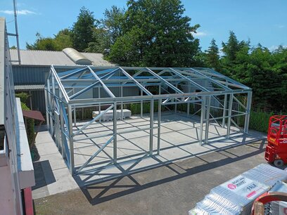 BLOG | Geïsoleerde vs. ongeïsoleerde loodsen: wat is het beste?