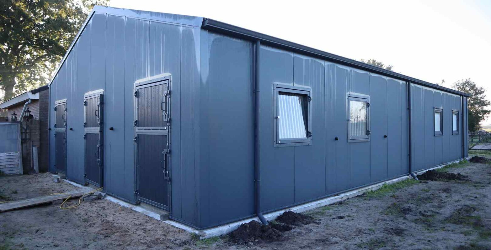 Slider%20paardenstallen%20multiloods.nl_nl.jpg